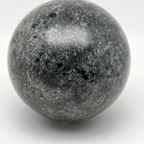 Шар из магнетита 76мм