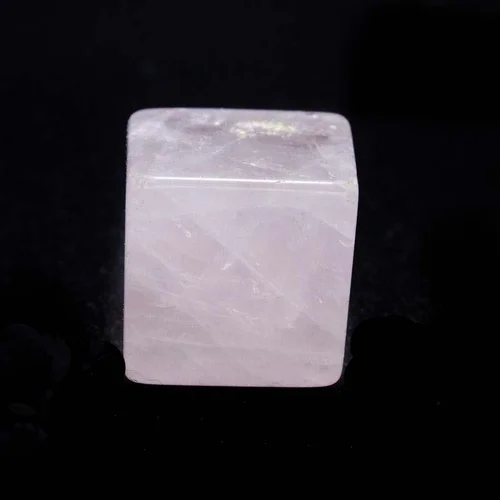 Кубик из камня(розовый кварц)